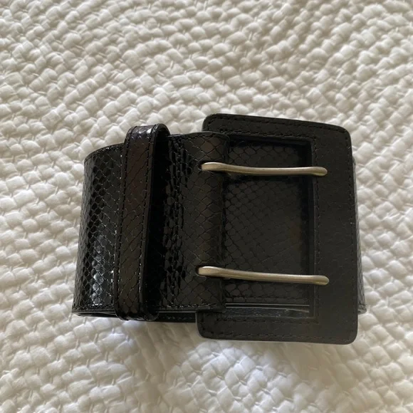 Club Monaco | Accessories | Club Monaco Size 39 Black Belt  display picture 3